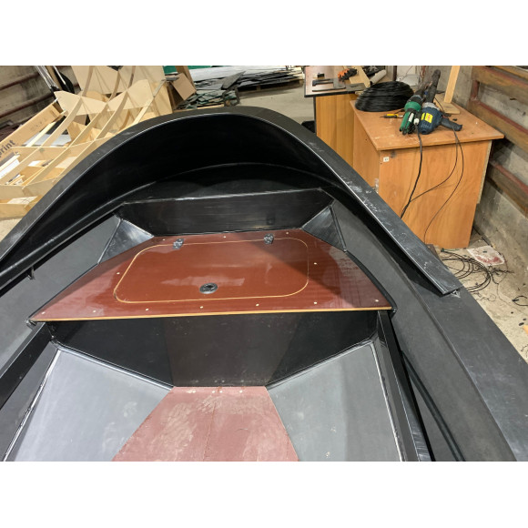 Лодка Киммерия 400R с козырьком из пнд